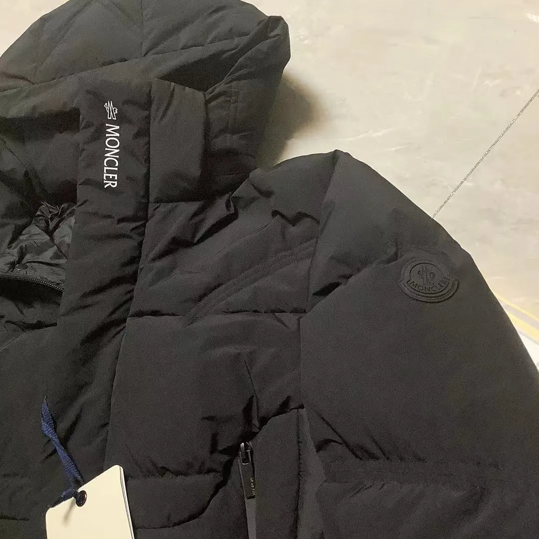Mon*cler 2025 New Arrival ～ ～ ， 、 。90 ， ， ，🉑️ ：Black White Sizes：1-2-3-4-5（M～3xl）